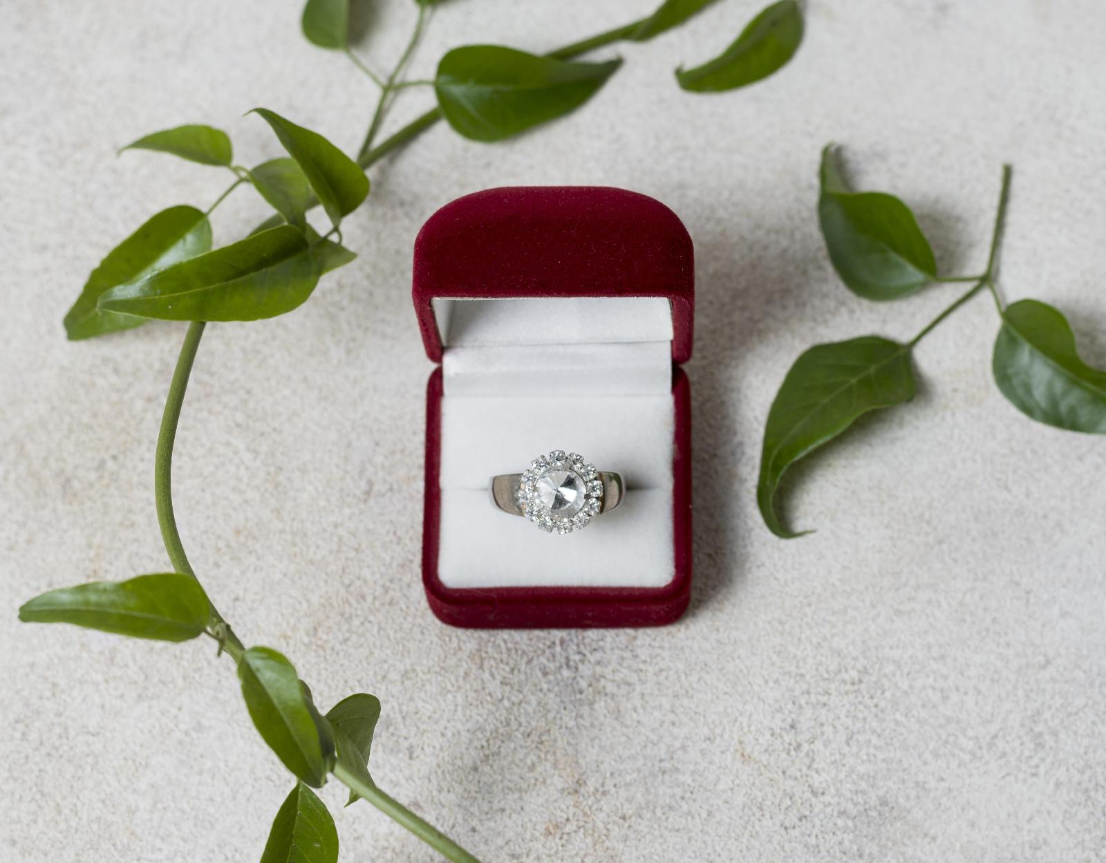 Solitaire classique ou design moderne ? Trouvez le style qui vous ressemble